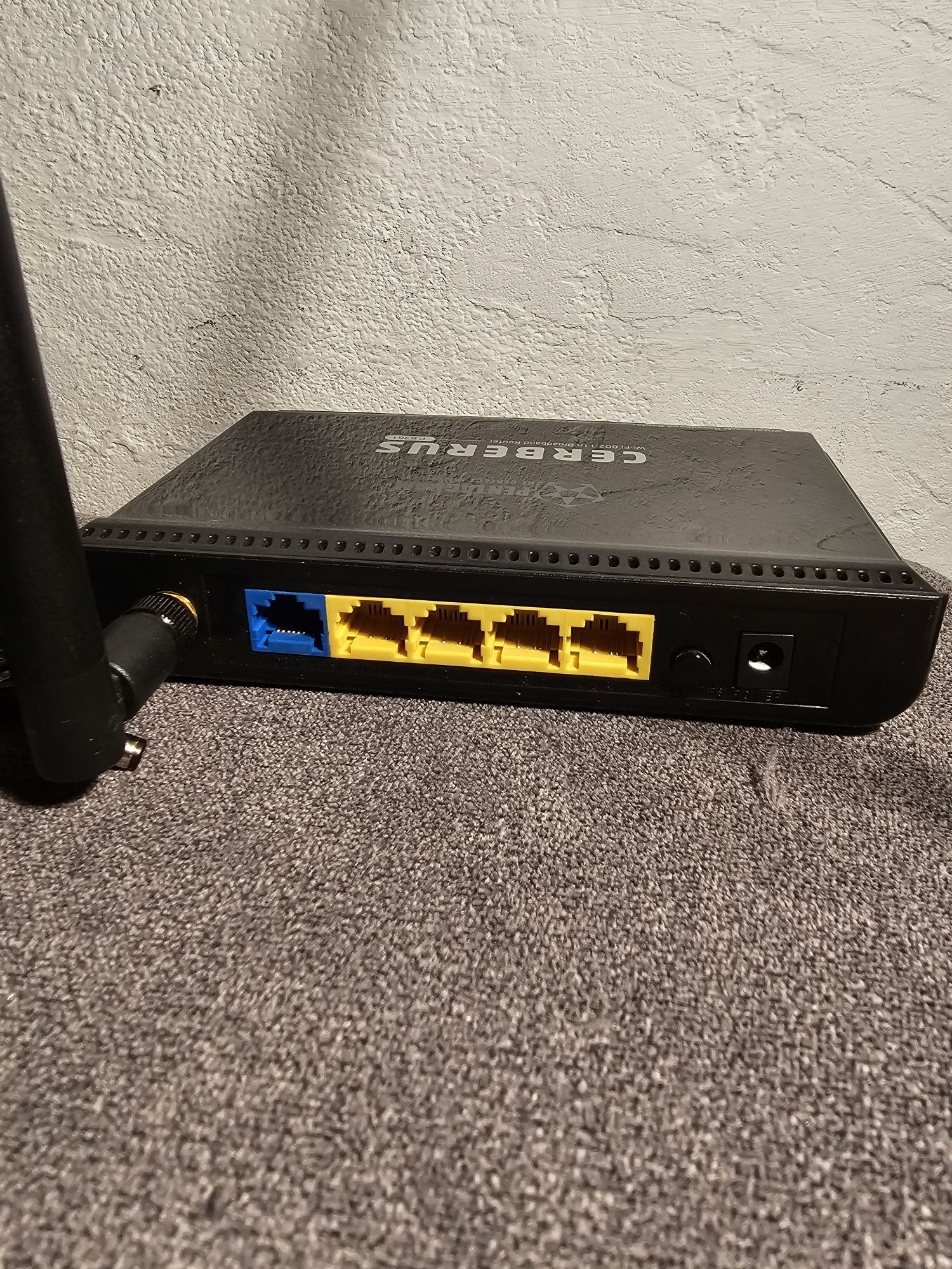Modem do internetu Router Pentagram Cerberus P6361 gwarancja sprawnosc