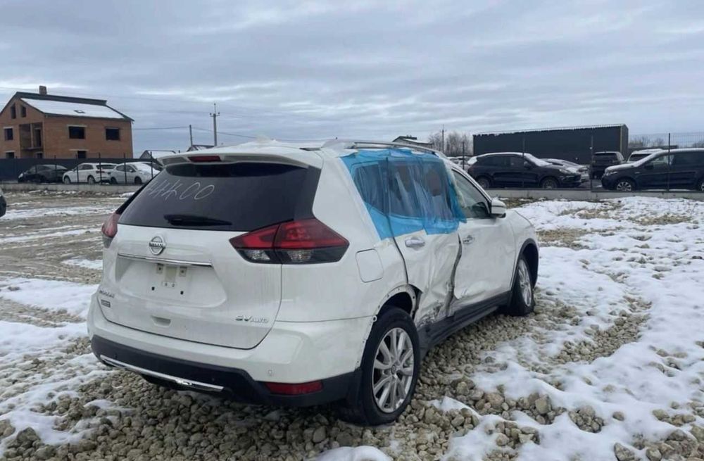 Продам 2020 Nissan Rogue  65 ТИС КМ розмитнений у Львові