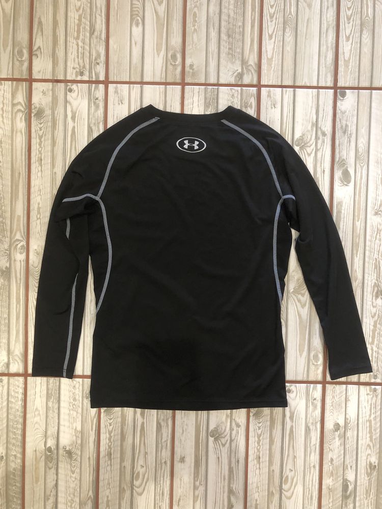 Компрессионная, термо футболка Under Armour