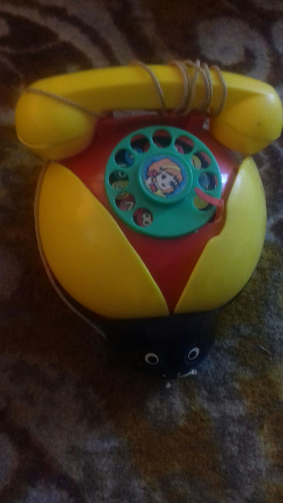 Telefon biedronka na kółkach
