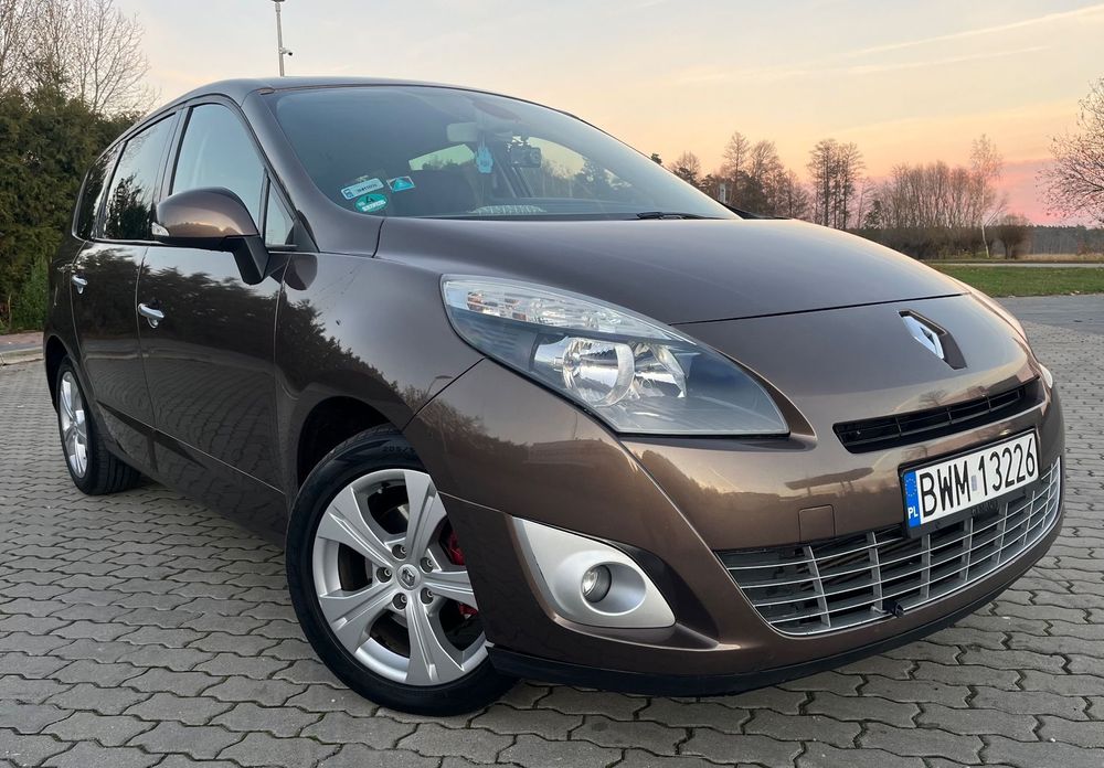 Renault Scenic Auto czyste , zadbane, 7 osobowe, koła 17'!