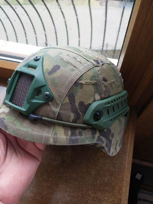 Шлем з чохлом, шолом