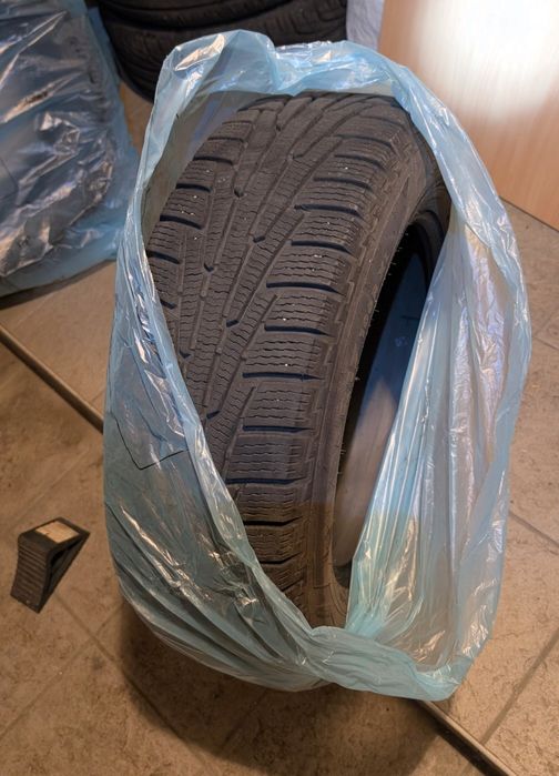 Шини зимні Nokian Nordman RS 2 SUV 225/65 R17 7.33мм залишок