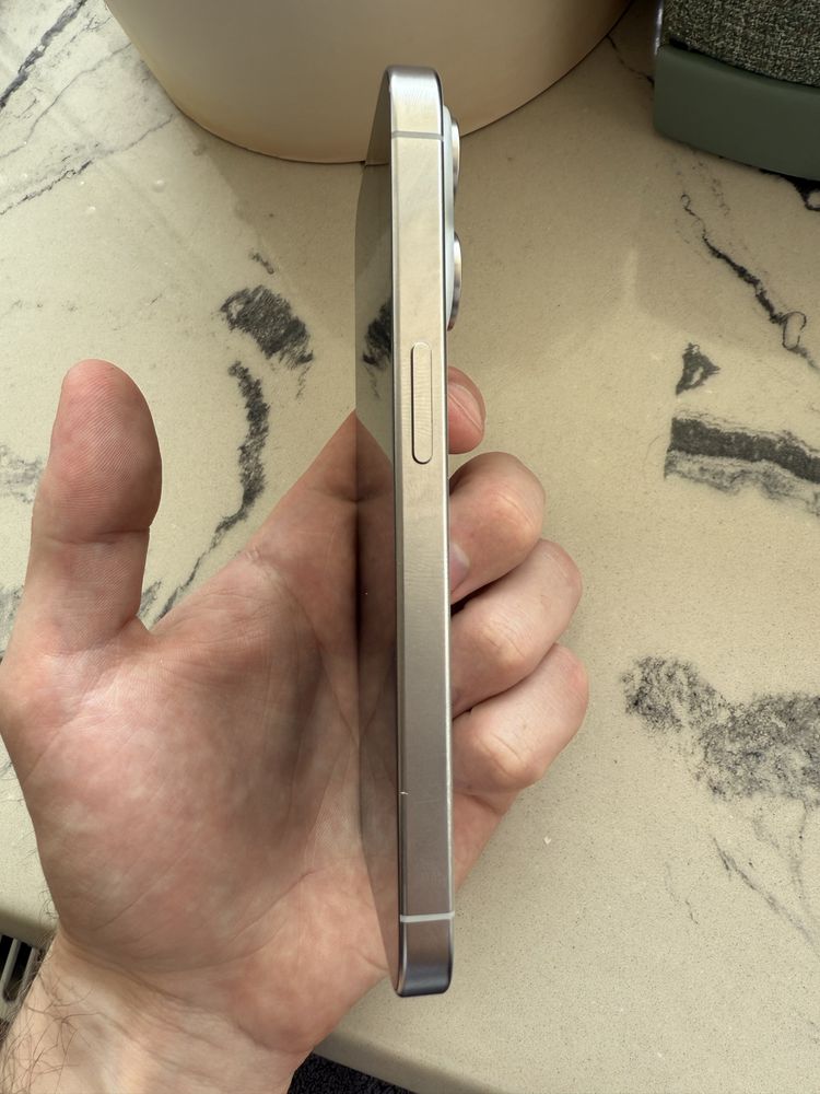 iphone 15 Pro 256GB White Titanium