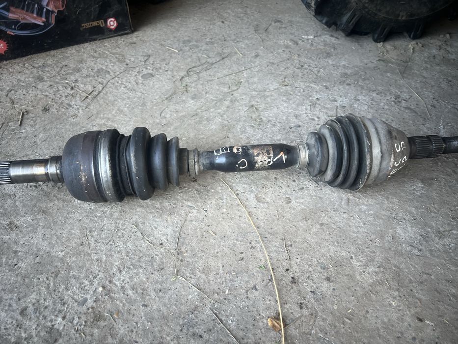 Півосі опель вектра с 2.2 дизель 2002 рік ліва та права у зборі