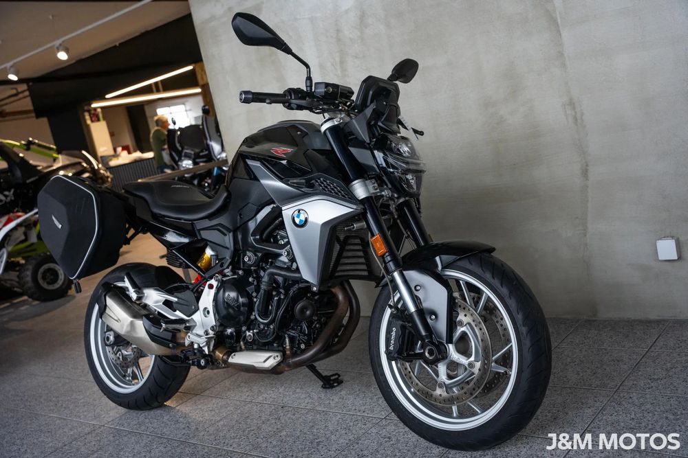 BMW F 900 R