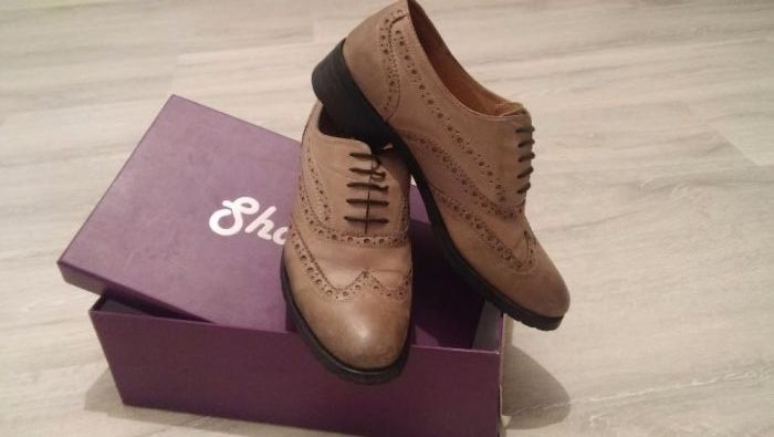 Туфлі броги з перфорацією