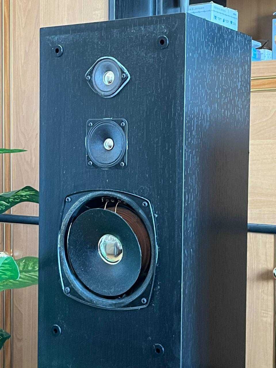 Kolumna muzyczna Unitra, Akai