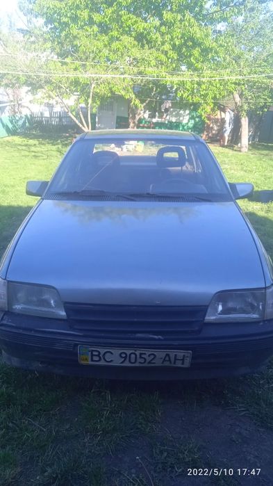 Продам.    Машину