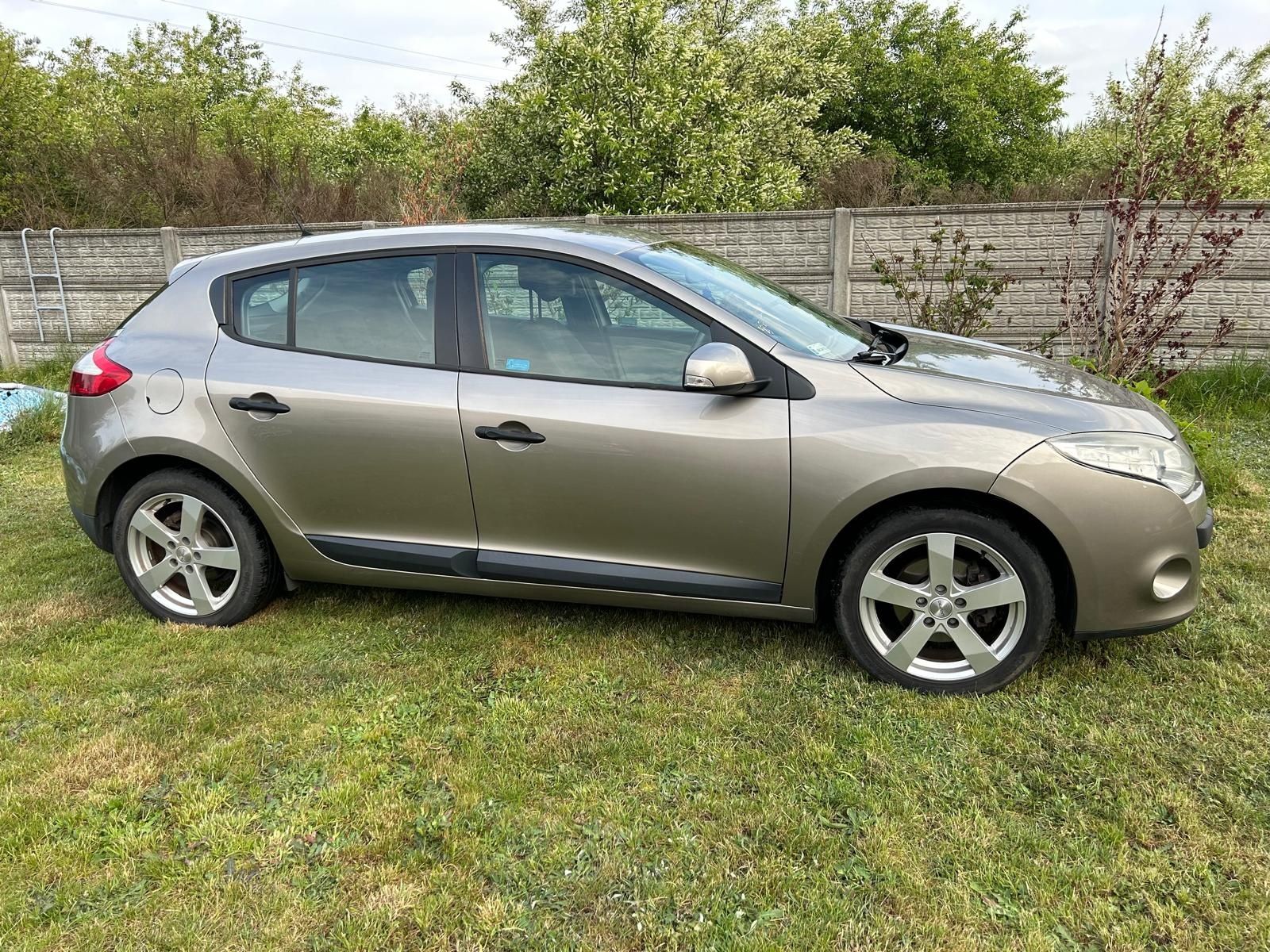 Renault Megane 3 1.6 benzyna 2009