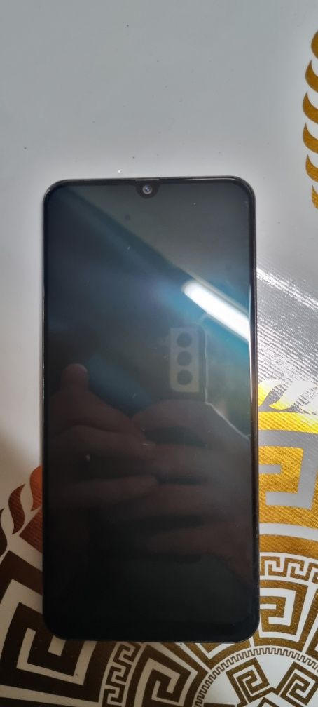 Продам дисплей на Samsung a50 amoled оригинал