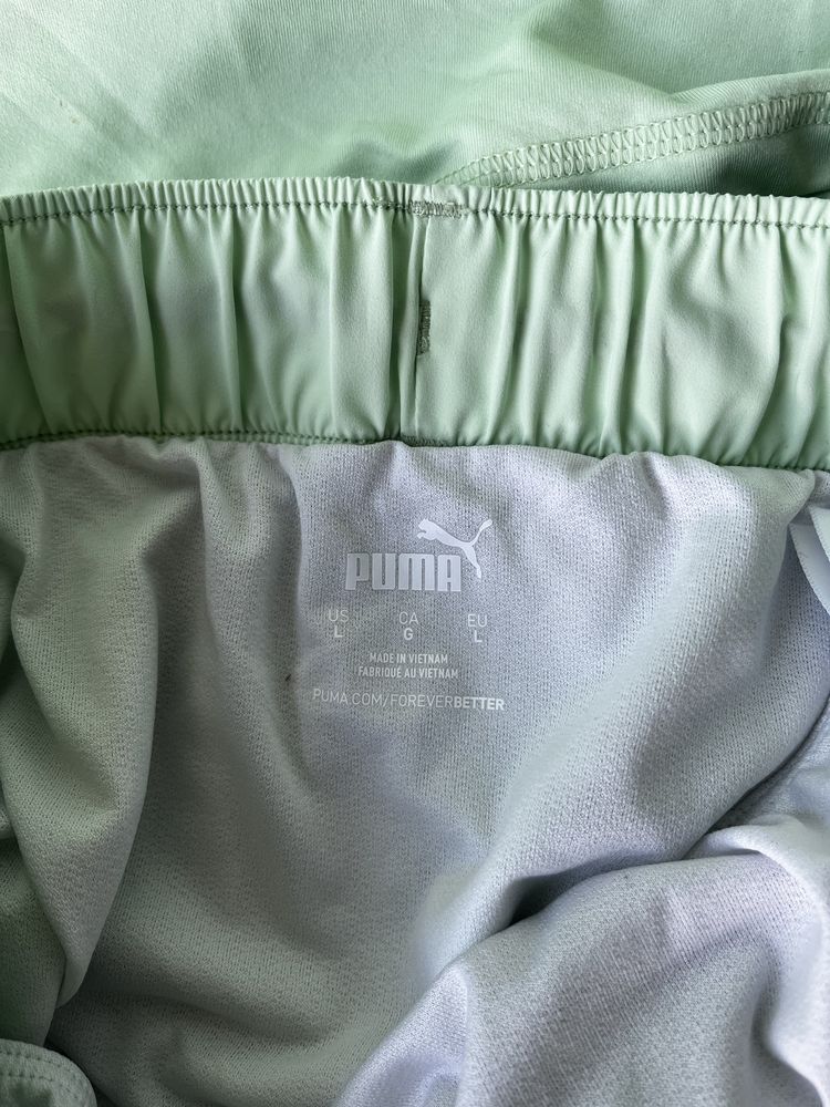 Комплект одягу для бігу/спорту PUMA. Шорти + футболка розміру L