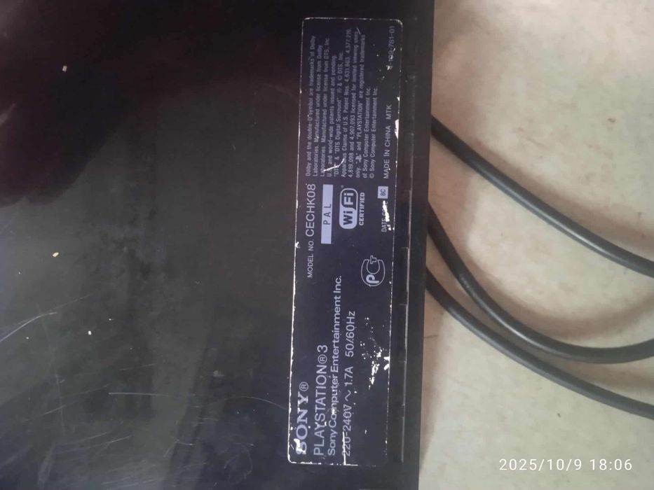 Продам PS3 Fat 250Gb