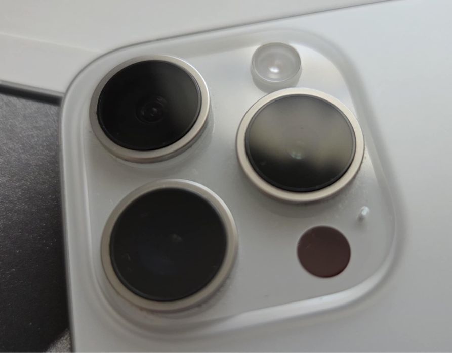 Iphone 15 pro 256 gb bialy .