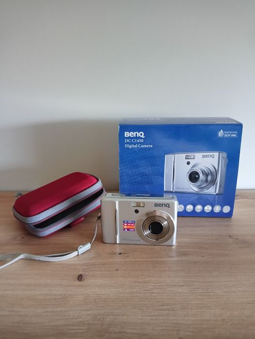 Aparat fotograficzny marki Benq