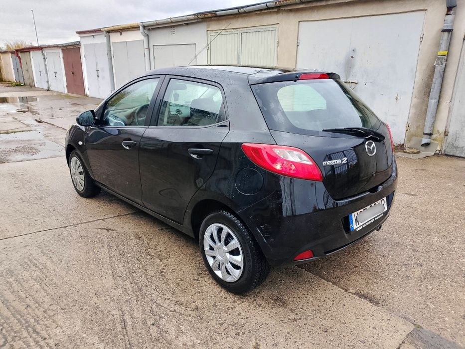 Mazda 2  1.3i 2009r