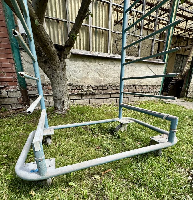 Wózek malarski stojak lakierniczy