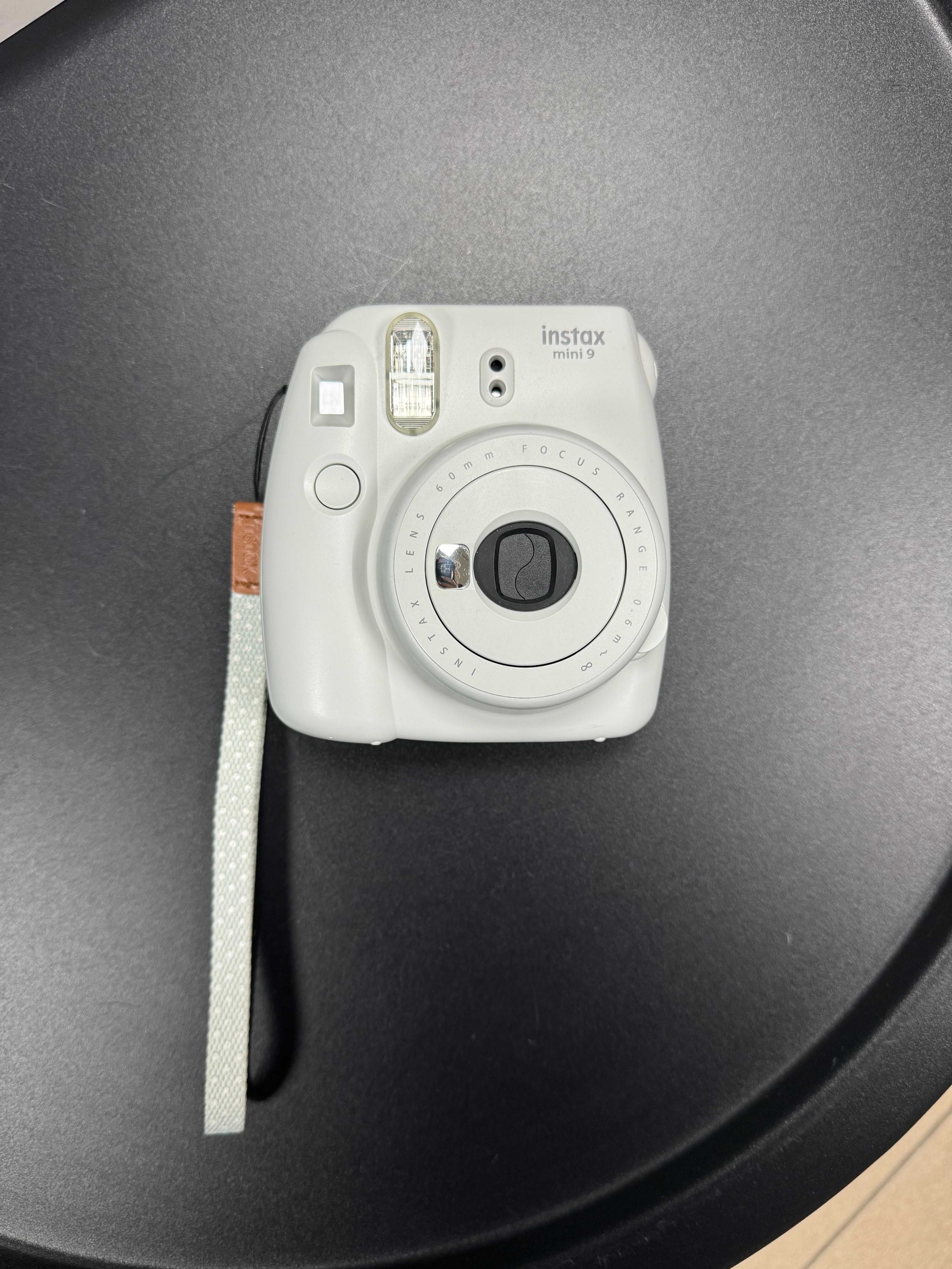 Фотокамера Fujifilm Instax Mini 9