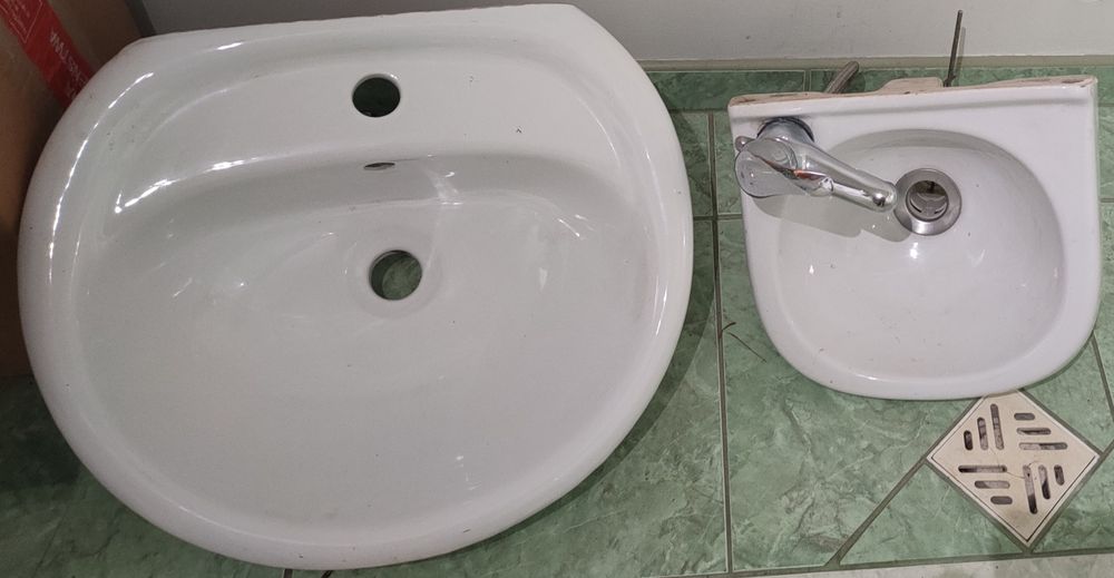 Zestaw umywalek używanych