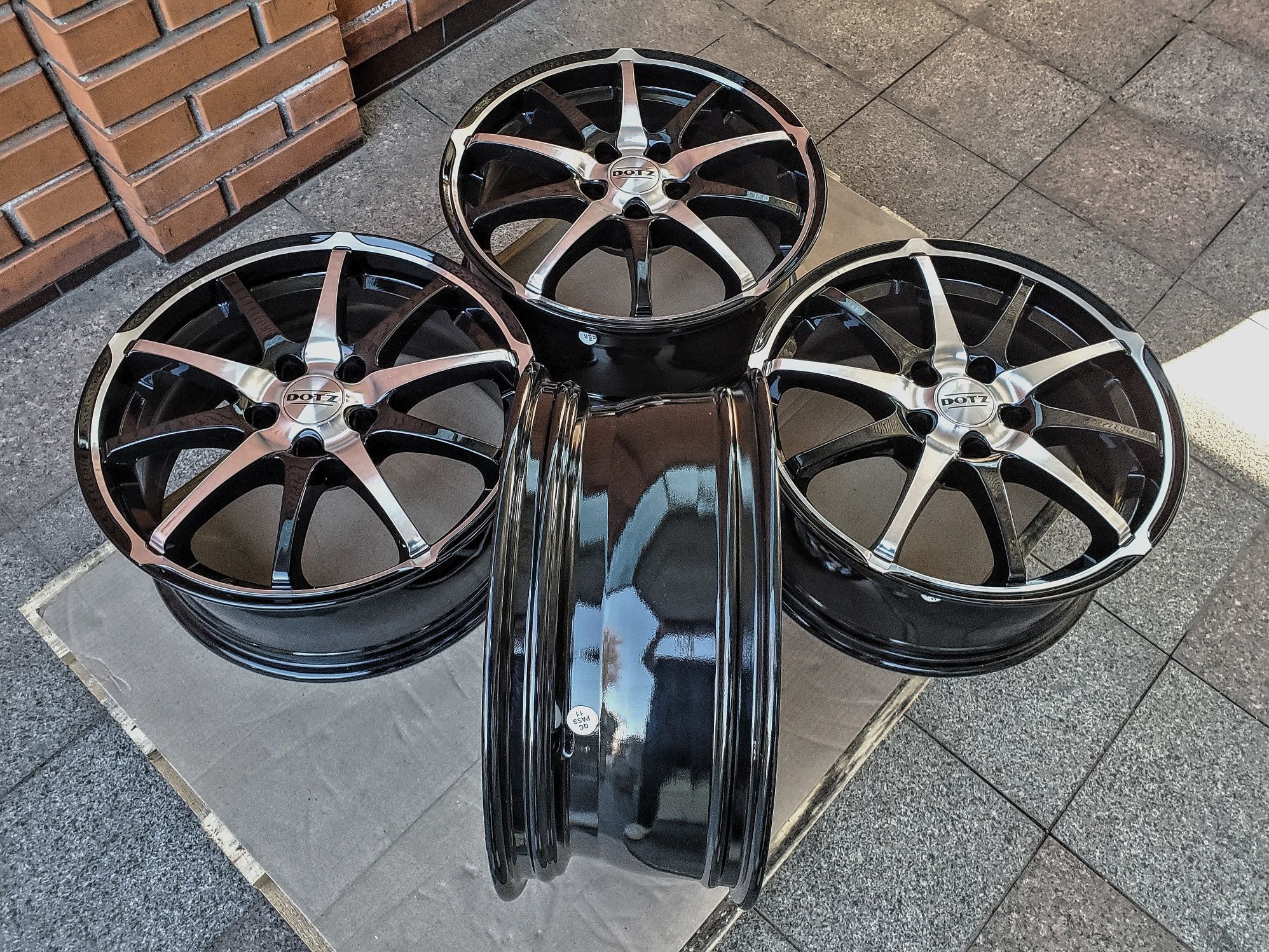 Нові R17 5x110 DOTZ | 7J ET35 ЦО65.1 | Original | Germany | Premium