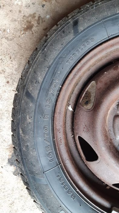 Pneu+ Jante Ford Fiesta 1.8D Boss 1996