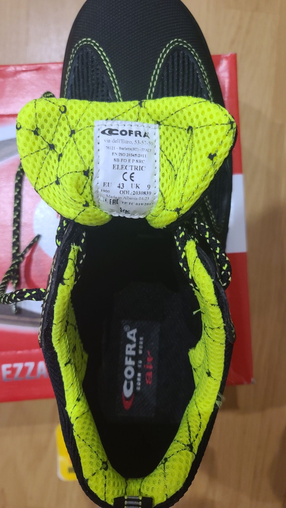 Botas com biqueira de aço
