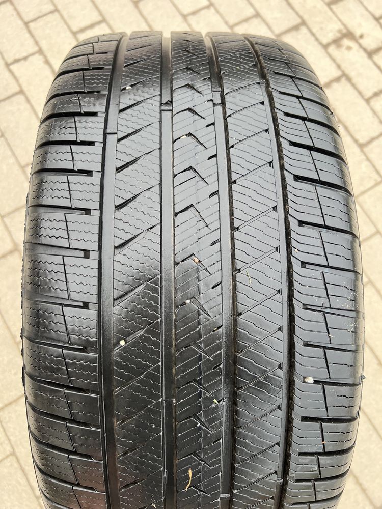 Opona wielosezonowa Vredestein 255/35 R20