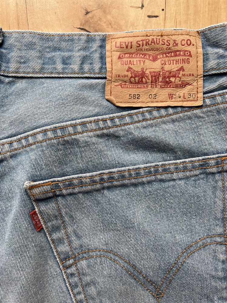 Levis  582 34/30 jasno niebieskie (pas  91-92cm)