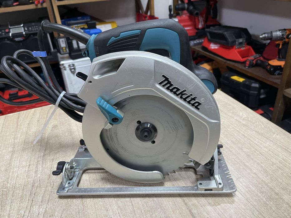 Makita HS7601 / дискова пила Макіта 1200W 190mm