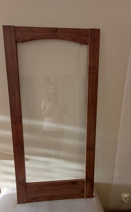 Oszklone drzwi do witryny meblowej