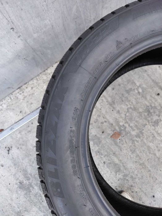 Розпаровка нова Bridgestone Blizzak LM32 205.55.16