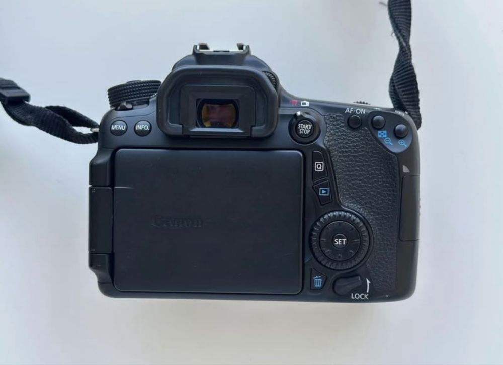 Canon 70D + 18-135mm STM