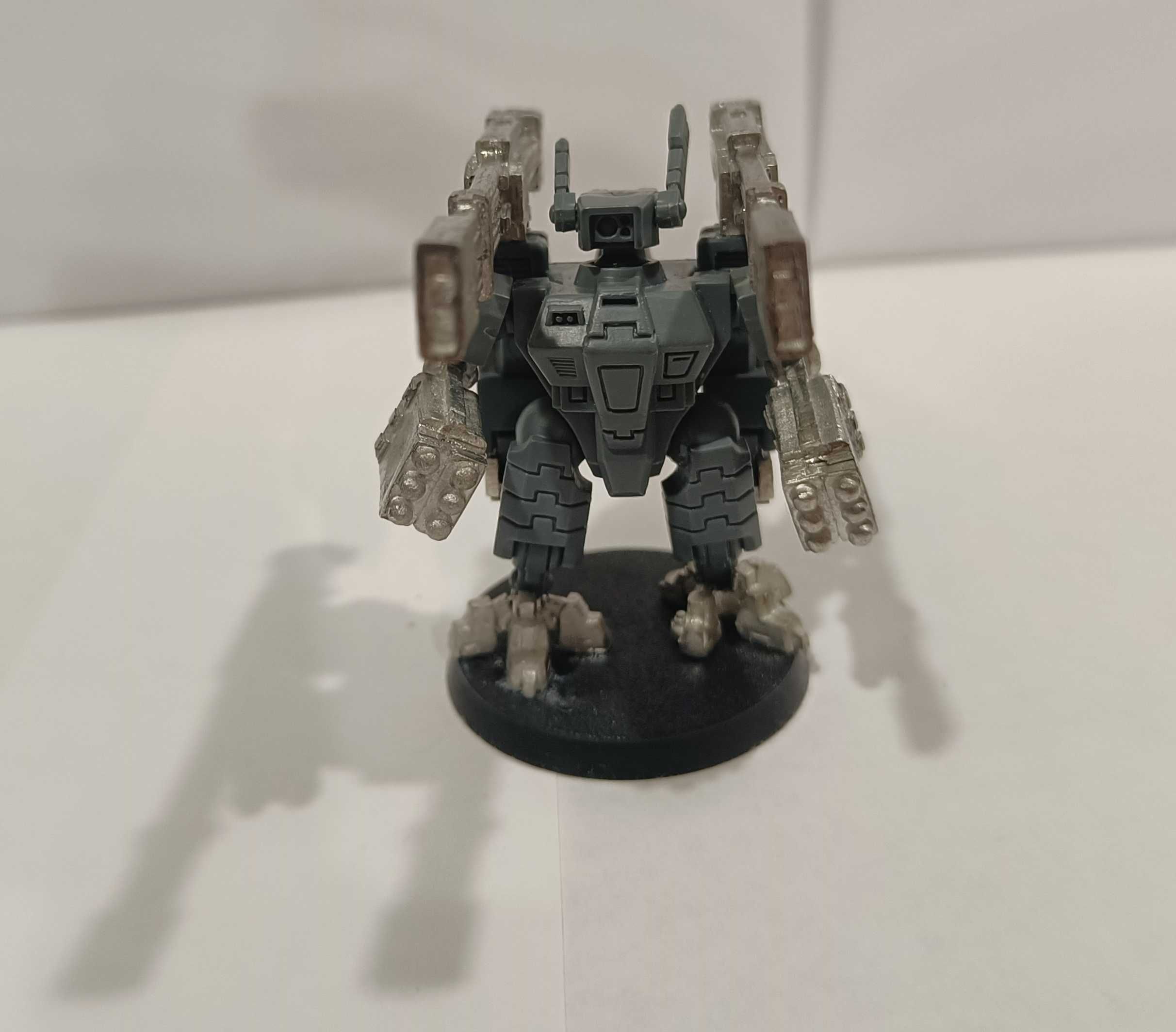 XV88 Broadside Battlesuit Warhammer 40000 Tau Empire Dawn of War