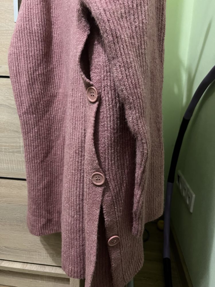 dlugi sweterek rozowy 54-56 rozmiar
