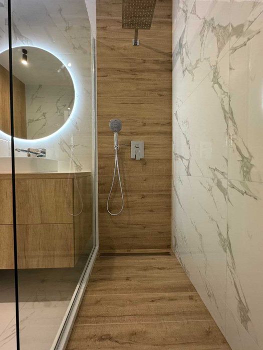 Видова на Дніпро,  ЖК GREAT, Генератор