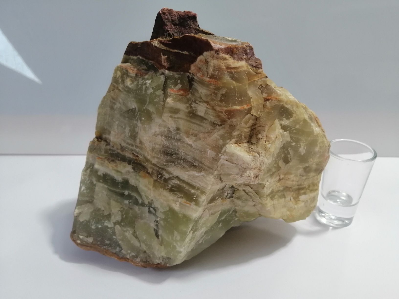 Naturalny kamień Aragonit w formie surowych brył wielki OLBRZYM