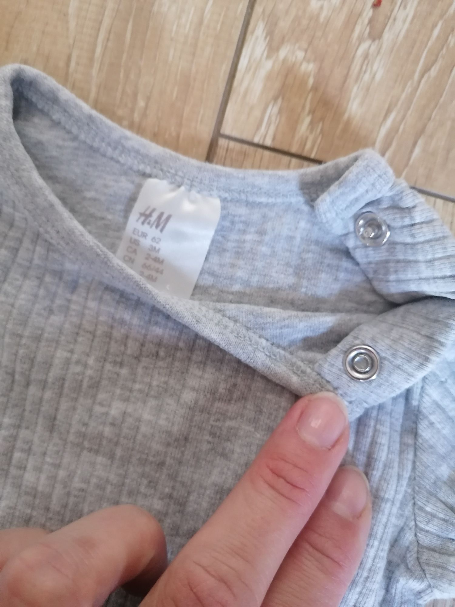 Bawełniany komplet w prążki niemowlęcy H&M bluzka i legginsy