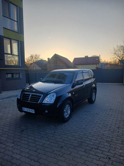 Продам надійного позашляховика