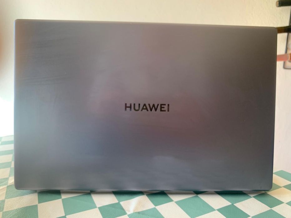 Huawei matebook d15