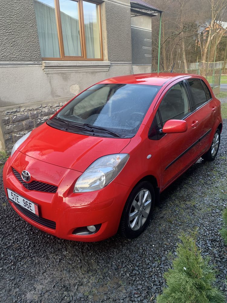 Toyota yaris 1.0 2010r 108 km