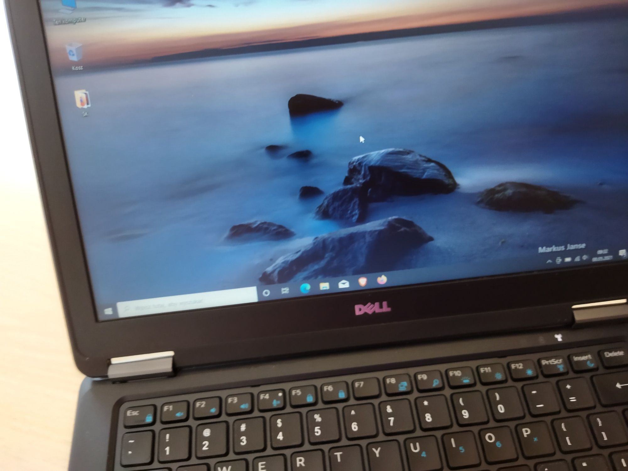 Dell 7250 i5-5300u 8gb 256 SSD Samsung stacja dokująca monitor