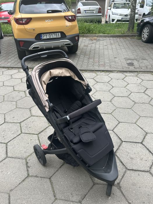 Spacerówka Thule Spring black/misty rose