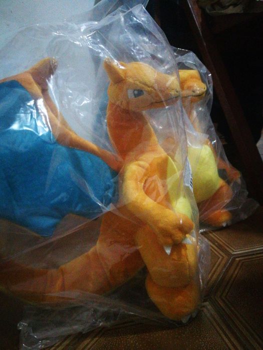 Charizard pokmeon peluche