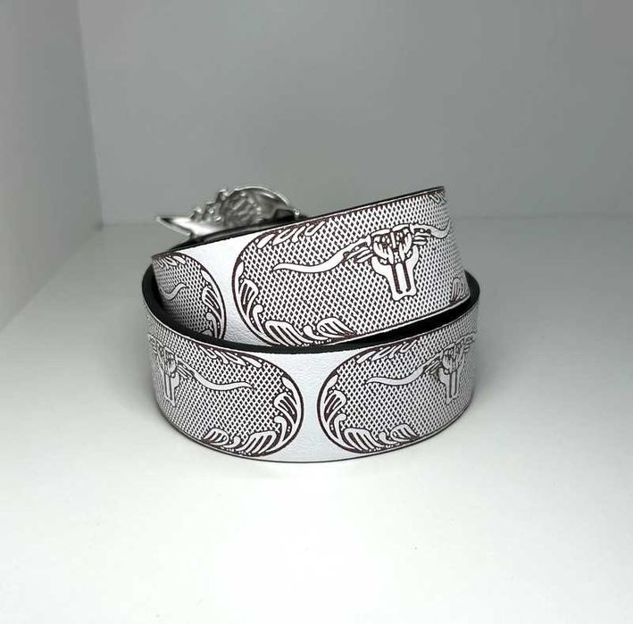 Biały Pasek Retro z Klamrą "Love Hurts" Y2K