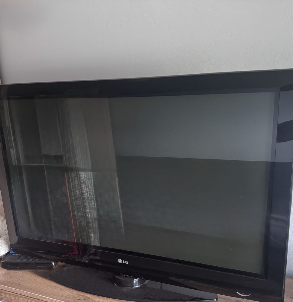 Telewizor LG 42’’ plazma 42PG200R – świetny stan!