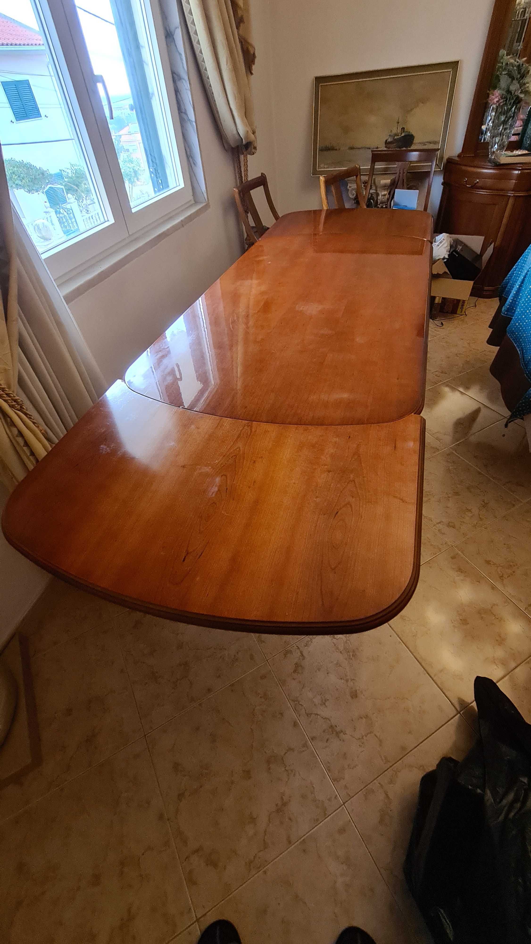 Mesa de Jantar extensível