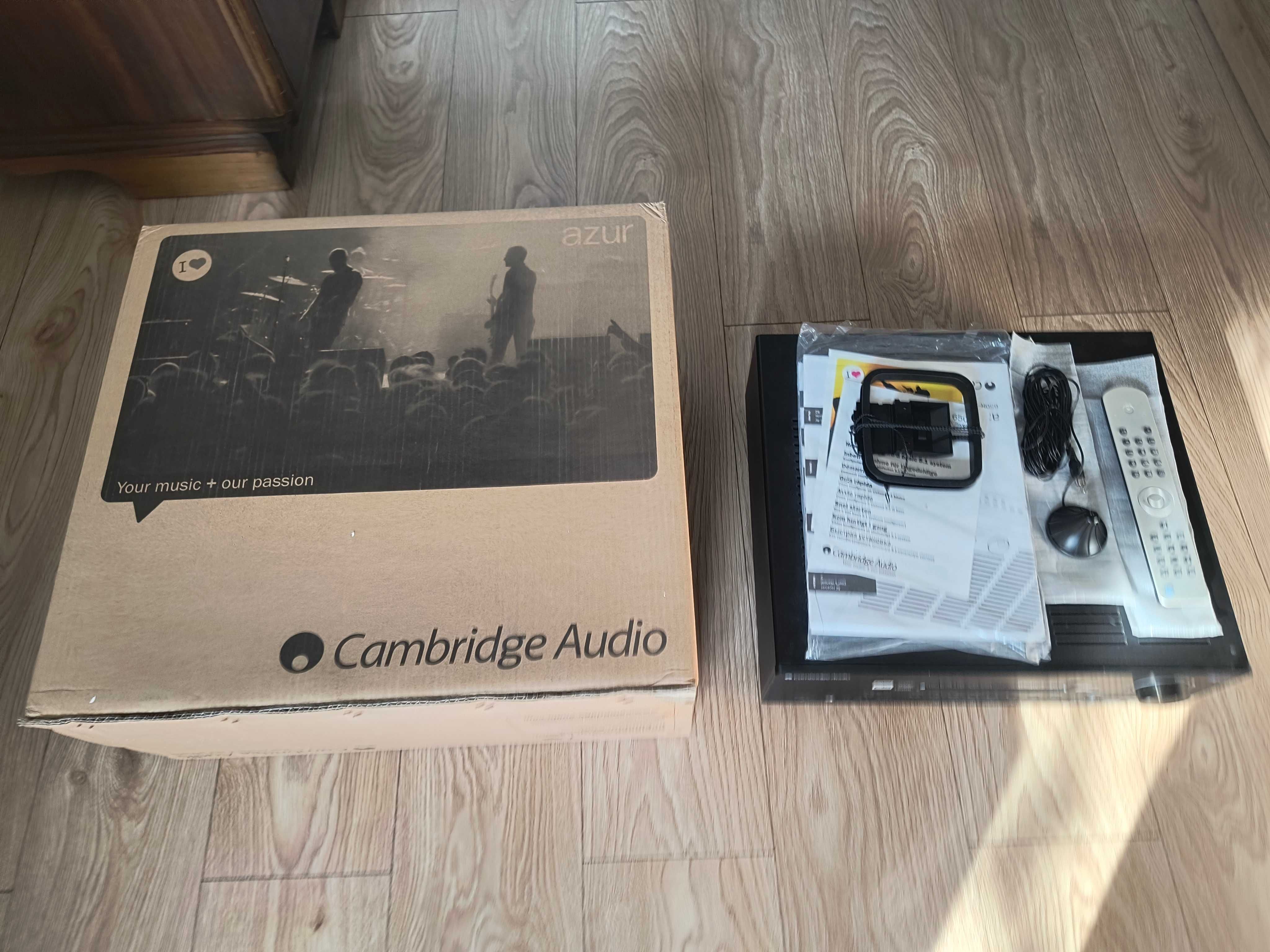 Amplituner Cambridge Audio Azure 650R