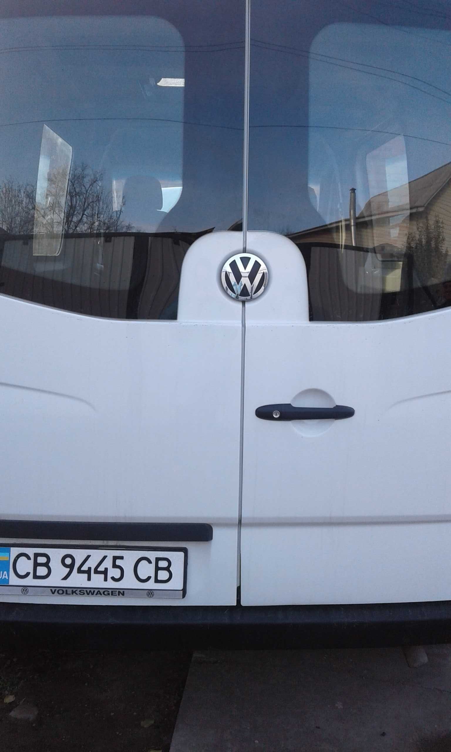 автомобіль volkswagen crafter