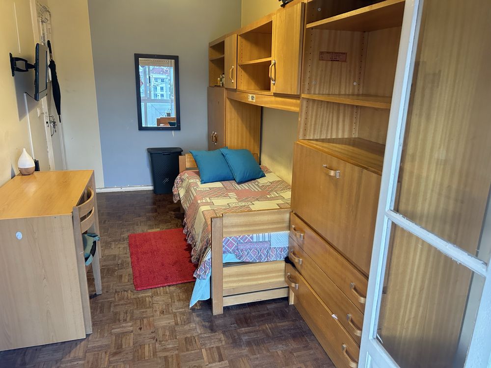 Arenda-se quarto cama solteiro