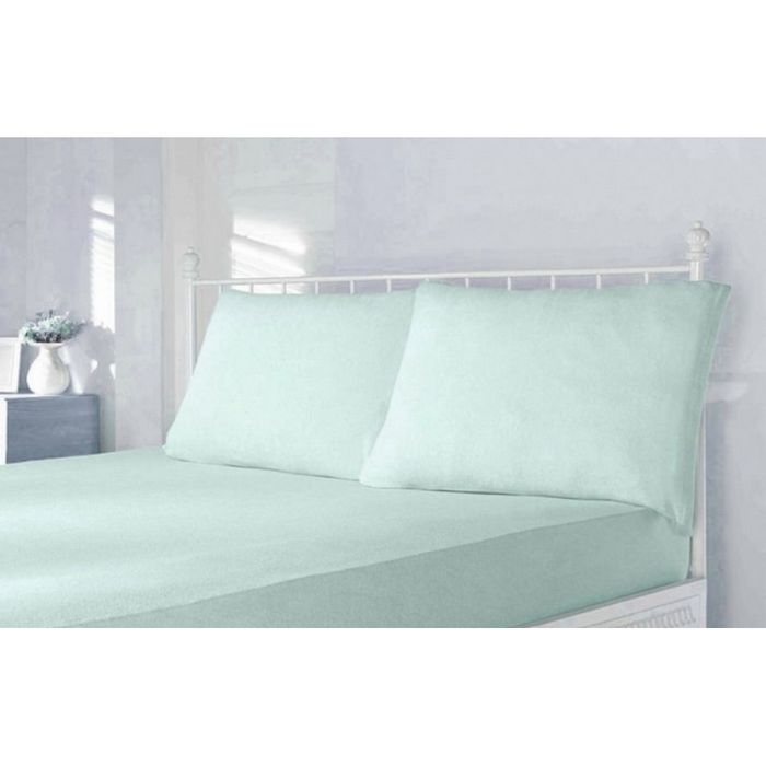 Трикотажные простыни Maison dor на резинке 180*200+наволочки 2-50*70